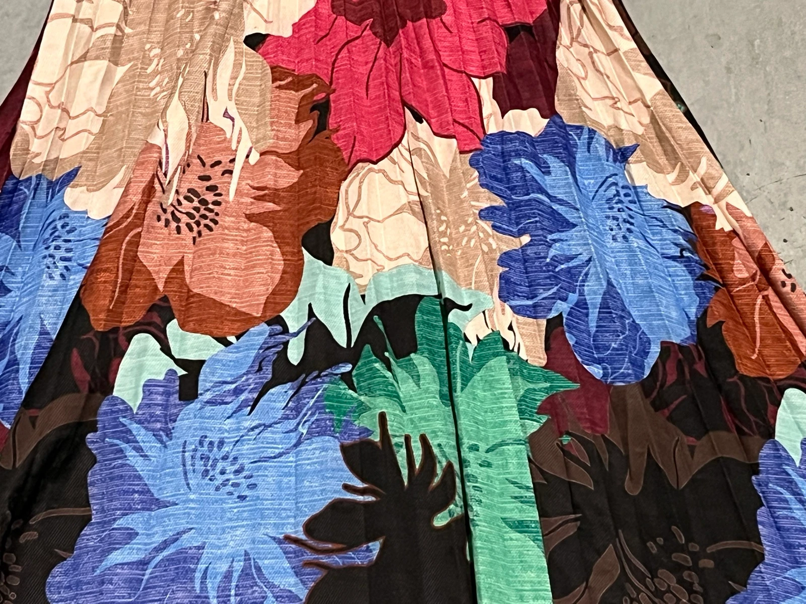 Vestido satinado largo floral multicolor – photo 14